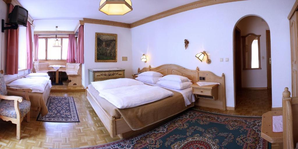 Hotel Dolomiti Madonna Ortisei Bilik gambar