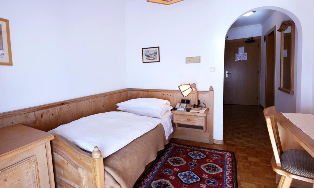 Hotel Dolomiti Madonna Ortisei Bilik gambar