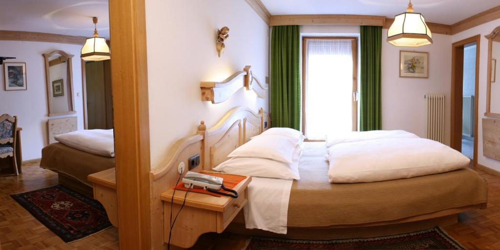 Hotel Dolomiti Madonna Ortisei Bilik gambar