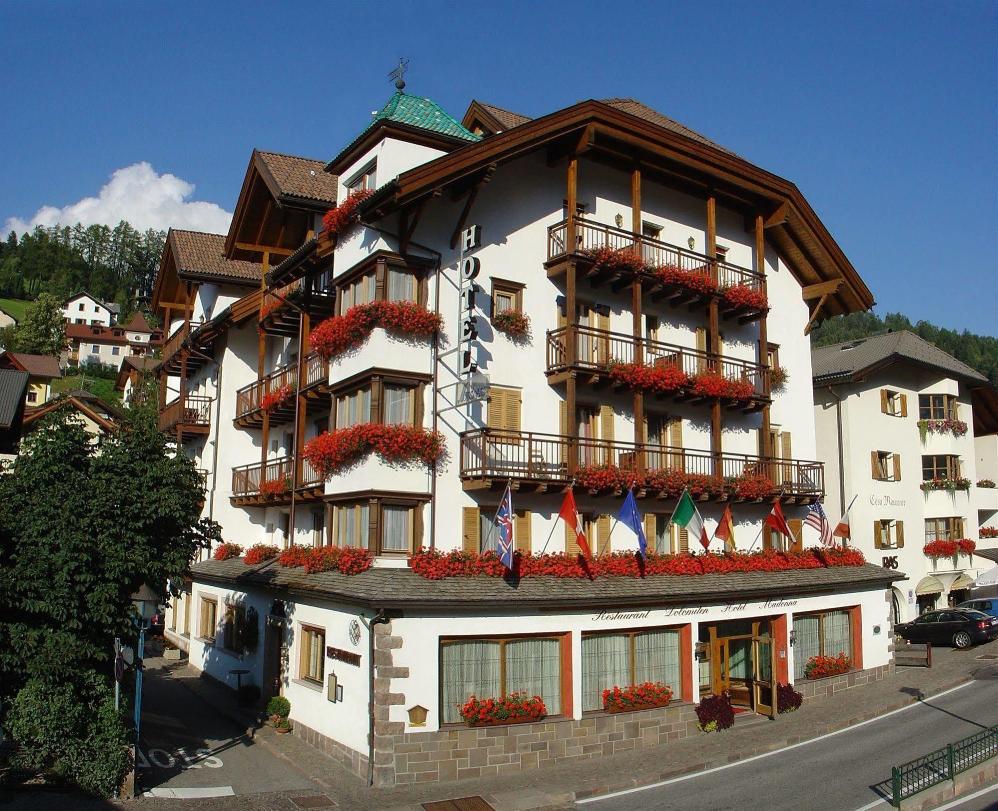 Hotel Dolomiti Madonna Ortisei Luaran gambar