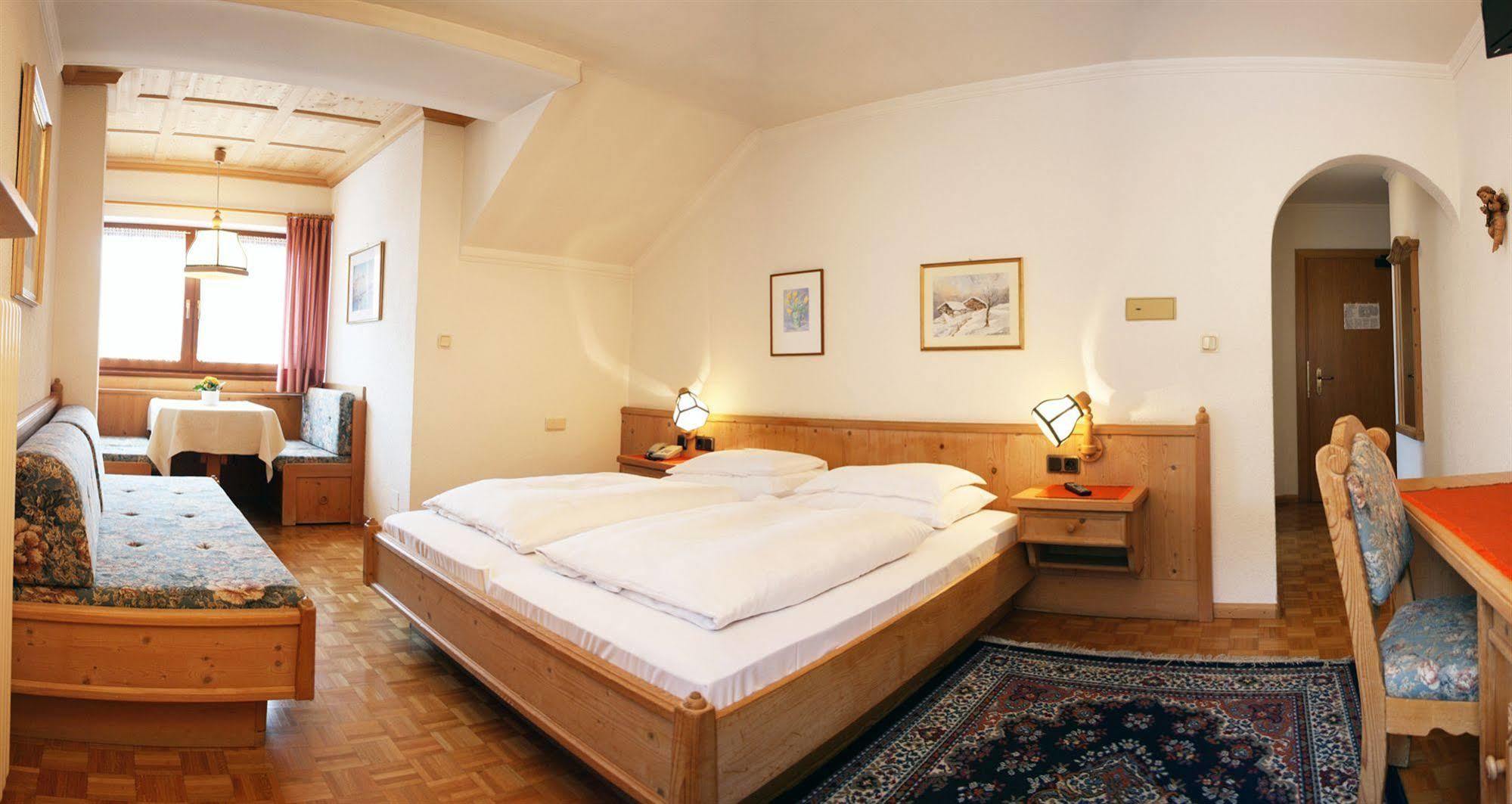 Hotel Dolomiti Madonna Ortisei Luaran gambar